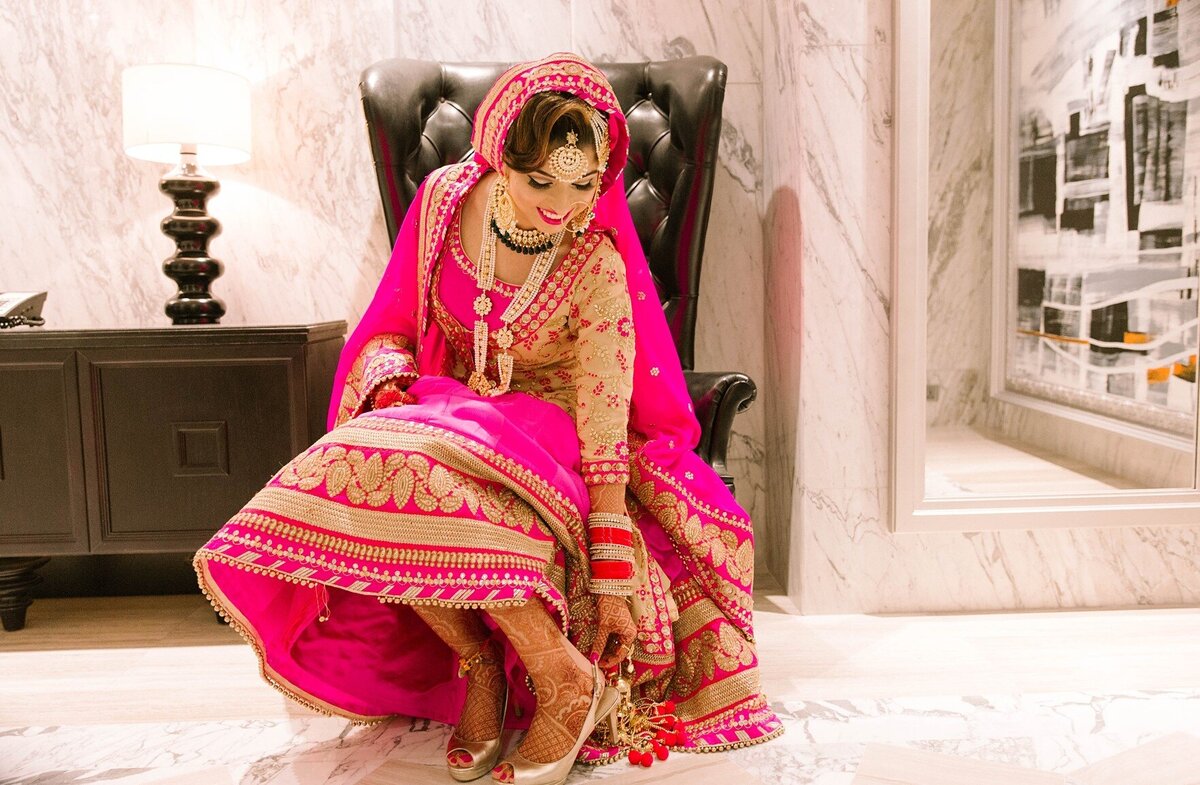 Glamorous Makeup for Destination Wedding Brides