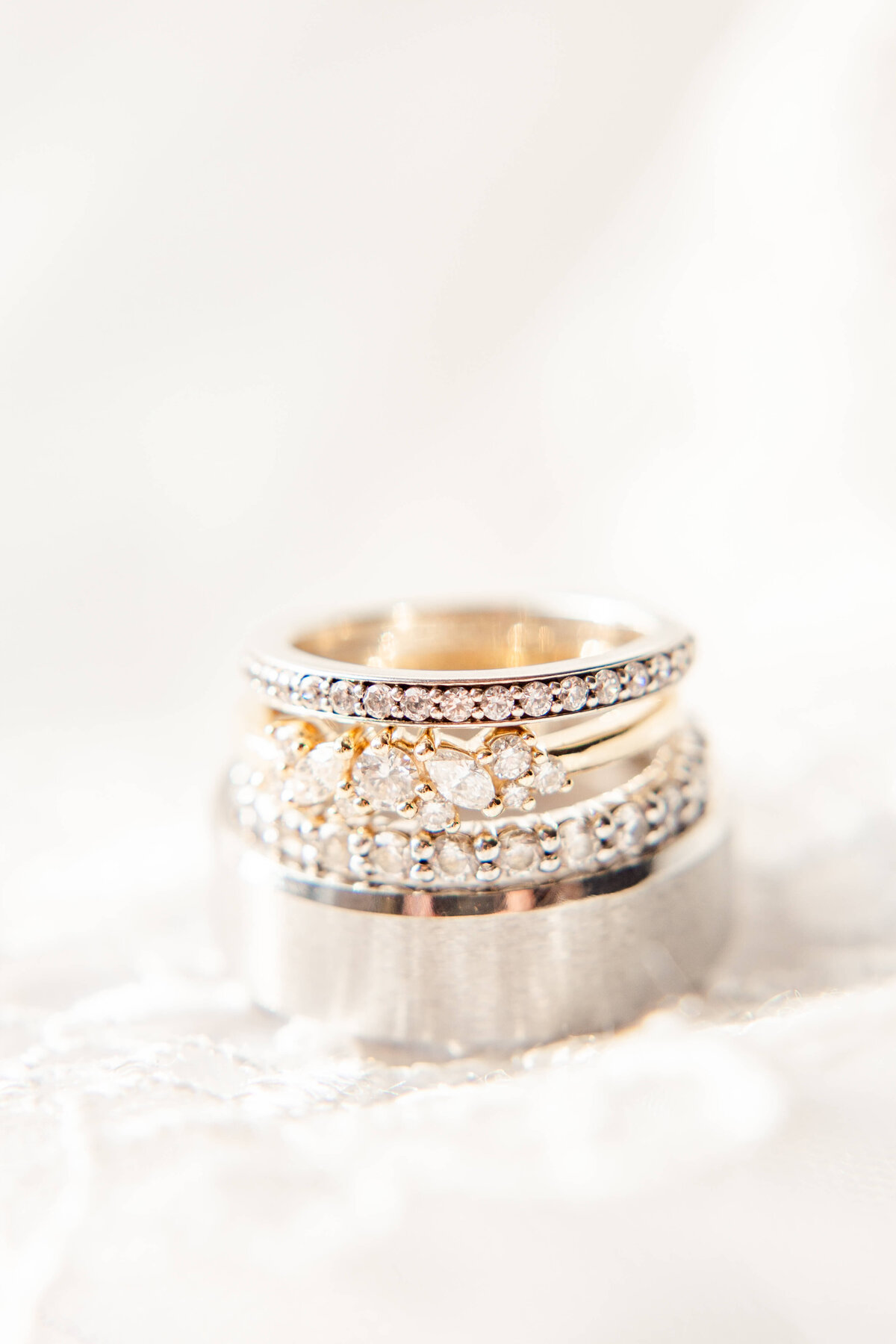 Wedding-engagement-rings-detail-shot-by-Bethany-Lane-Photography-5