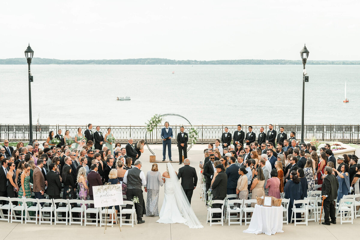 The-Edgewater-Hotel-Wedding-Venue-Madison-WI-33