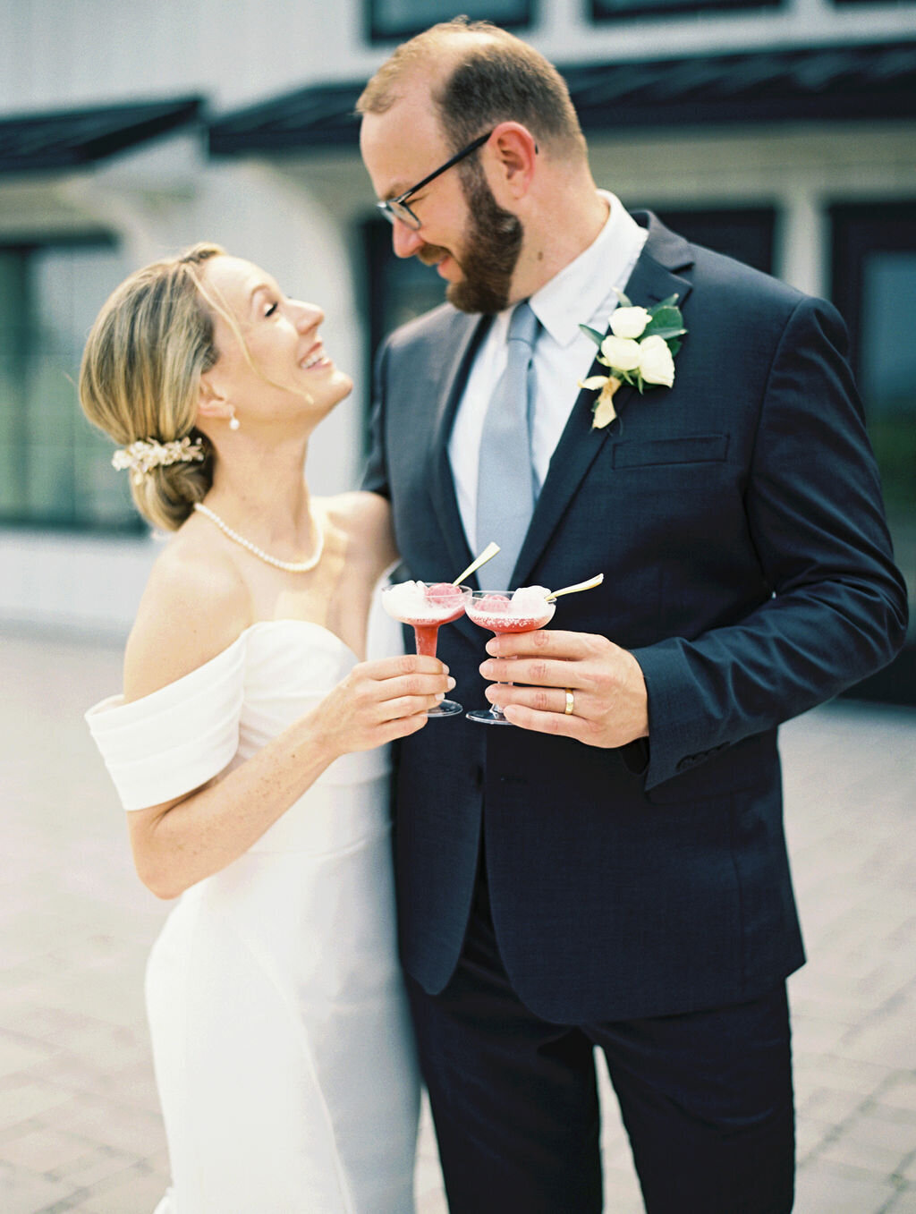 Frances-Floral-Design-Wedding-Flowers-Ohio-Midwest-CrimsonLane (1)