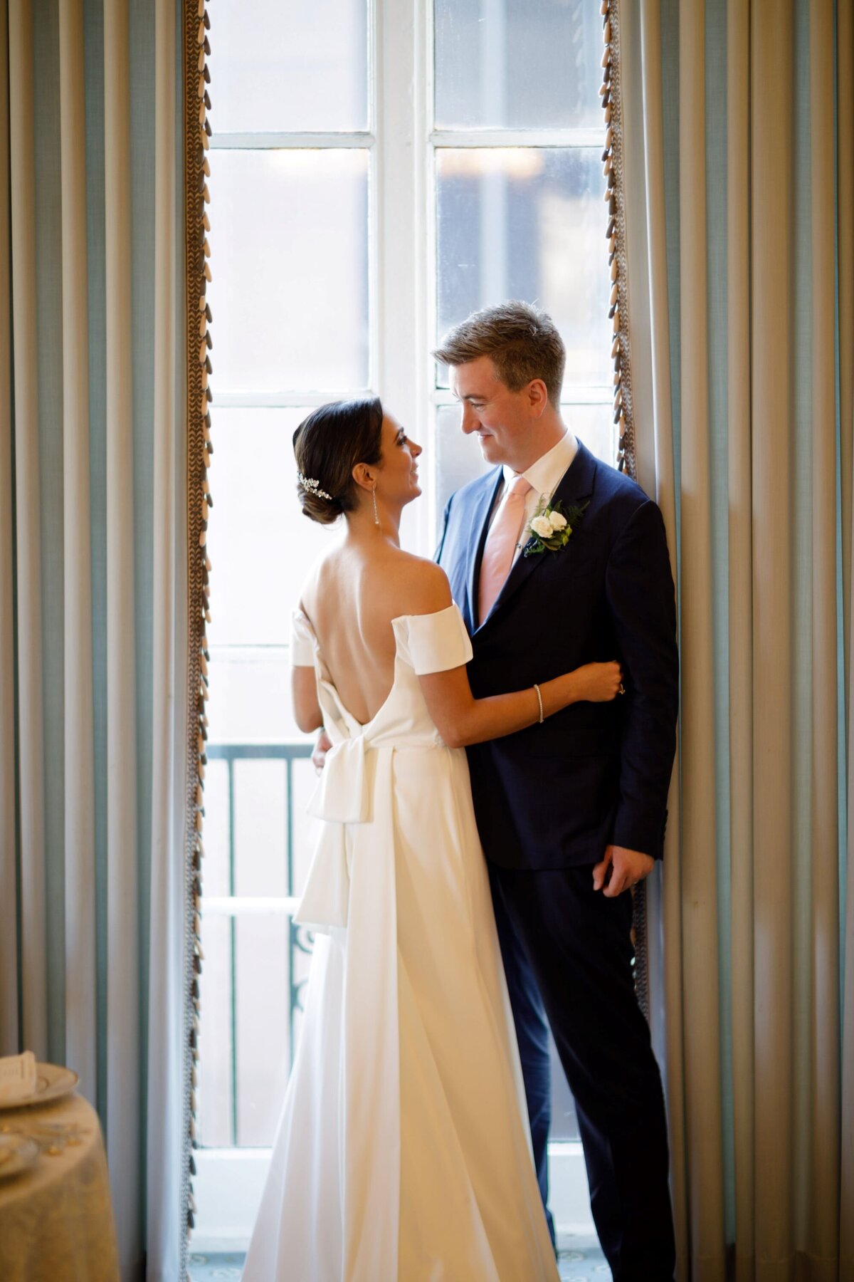 emma-cleary-new-york-nyc-wedding-photographer-videographer-venue-the-yale-club-6