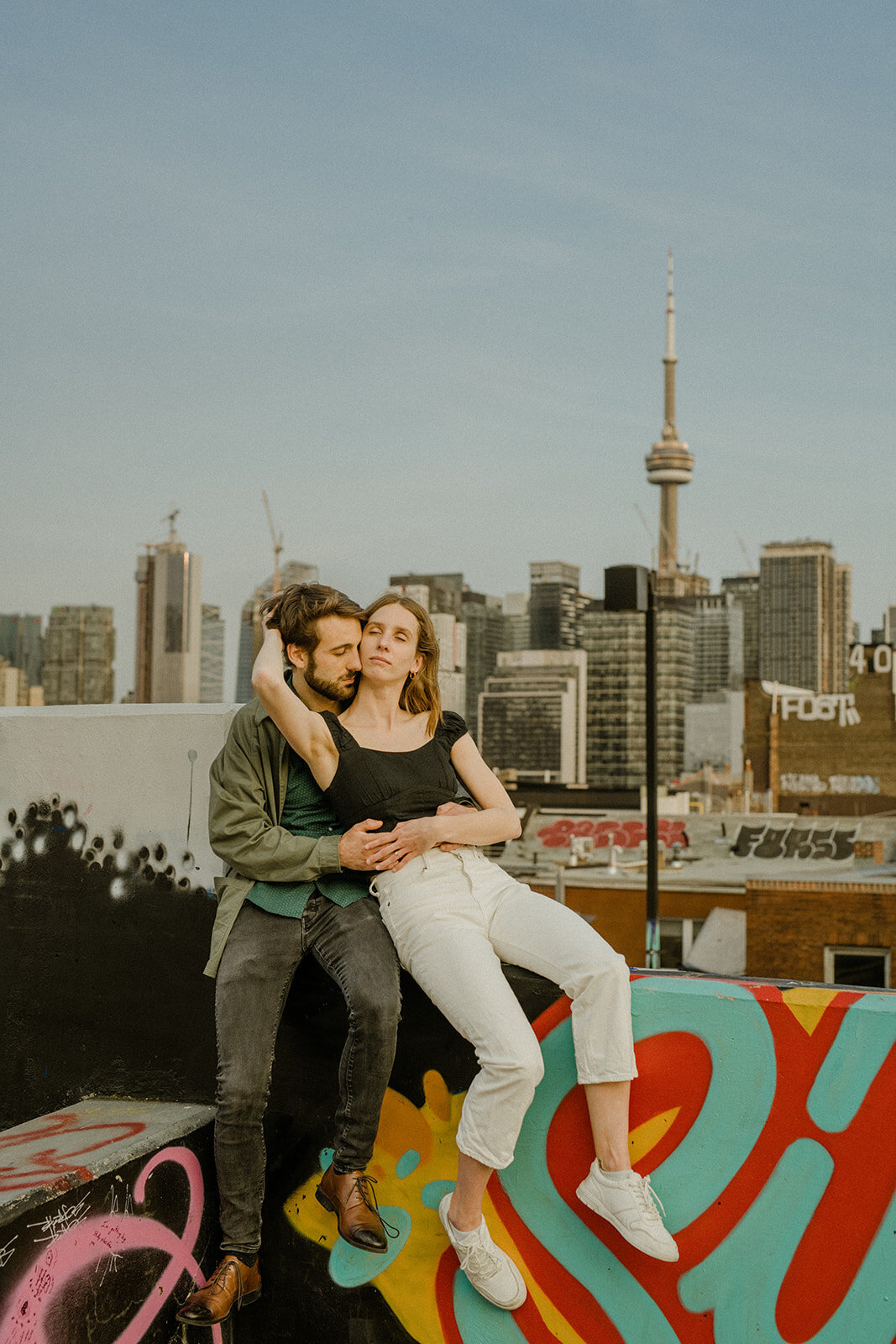 downtown-toronto-kensington-market-engagement-session-nontraditional-artsy-indie-film-romatic-1508