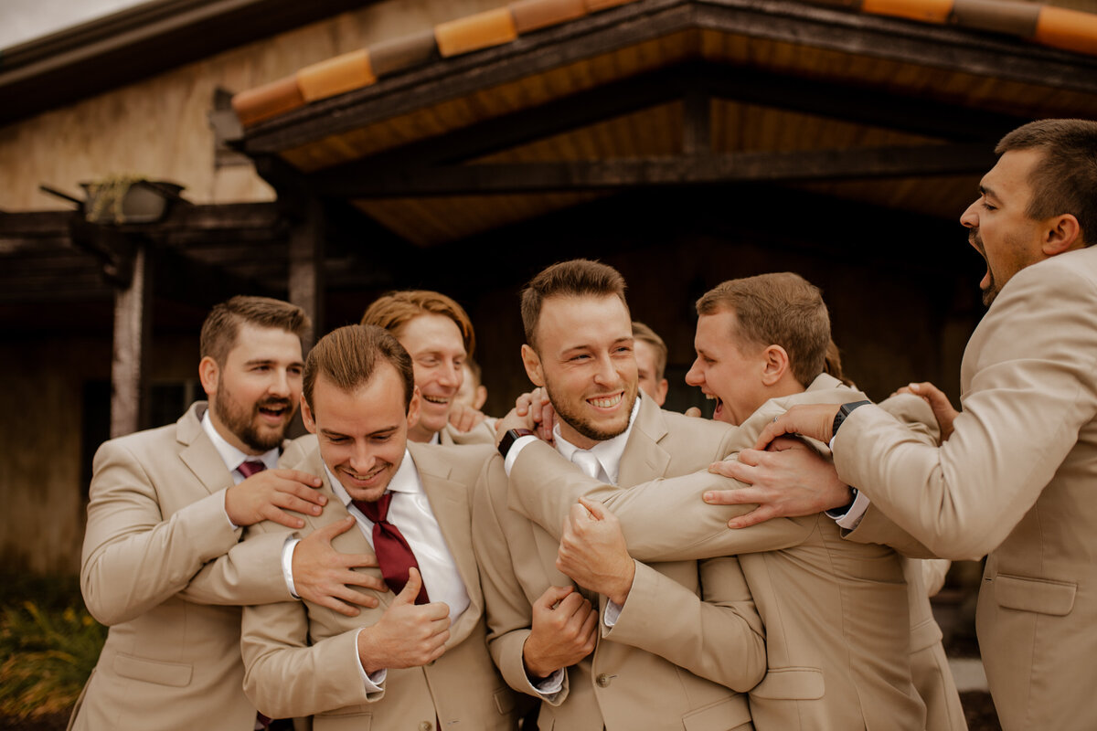 Elegant Bella Terre Vineyard wedding near Omaha, NE, blending luxury and rustic charm. Bride and groom celebrate amidst picturesque vineyard views and timeless architecture, captured by Tori Nichole Photography. A stunning setting for couples seeking a unique and sophisticated venue in the Omaha and Iowa region.