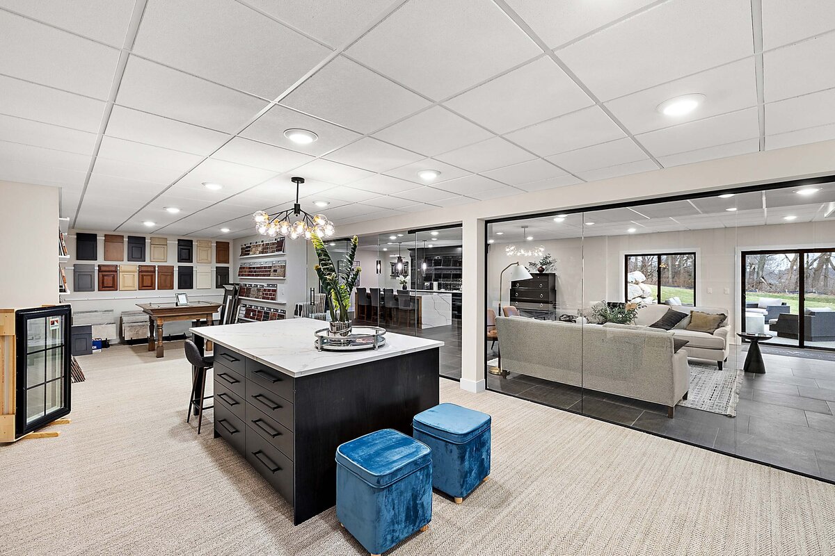 65-70802 Renata New Staging-65