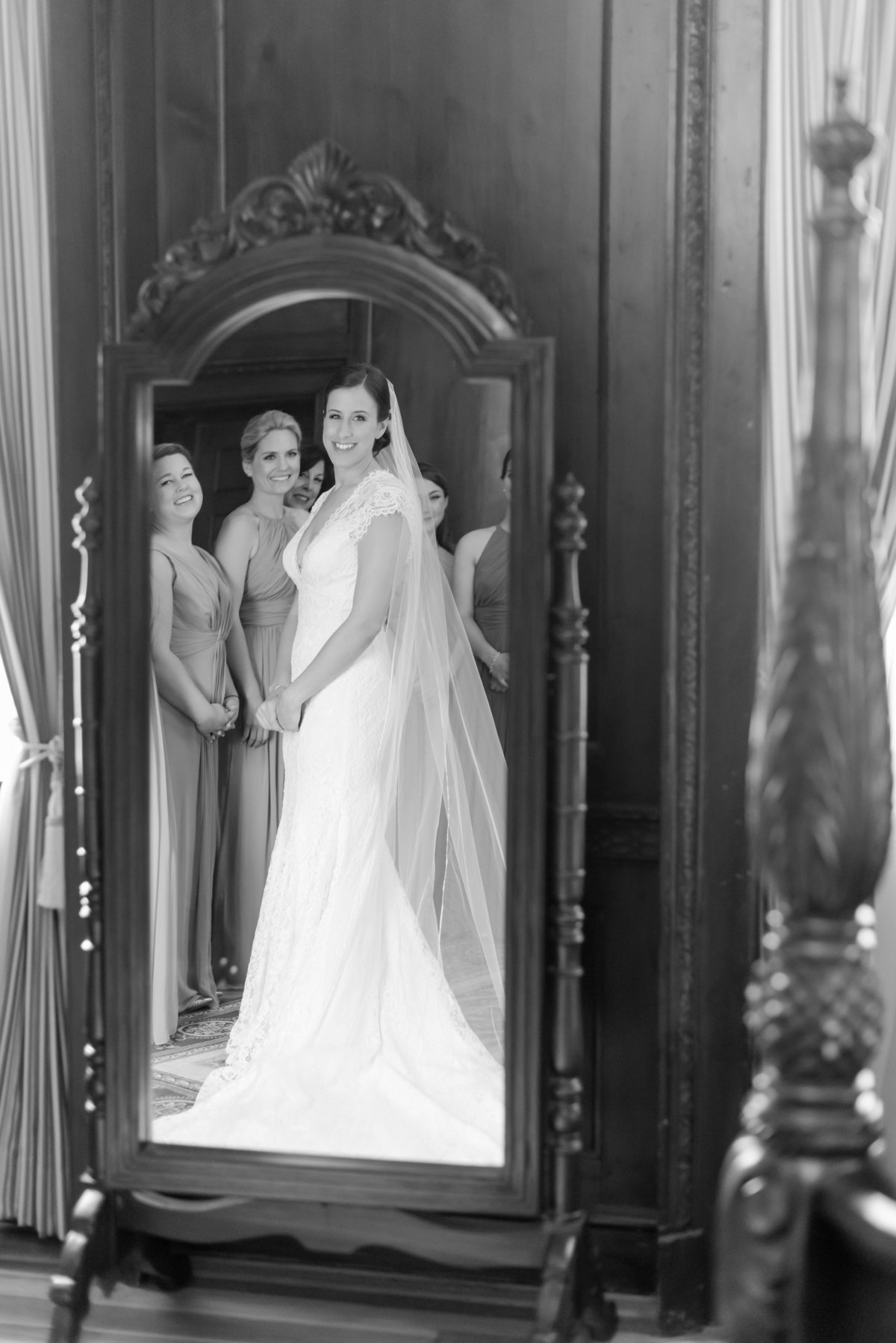 NYIT-De-Seversky-Mansion-Wedding-2017-05-12OliviaandBenWedding150345-28