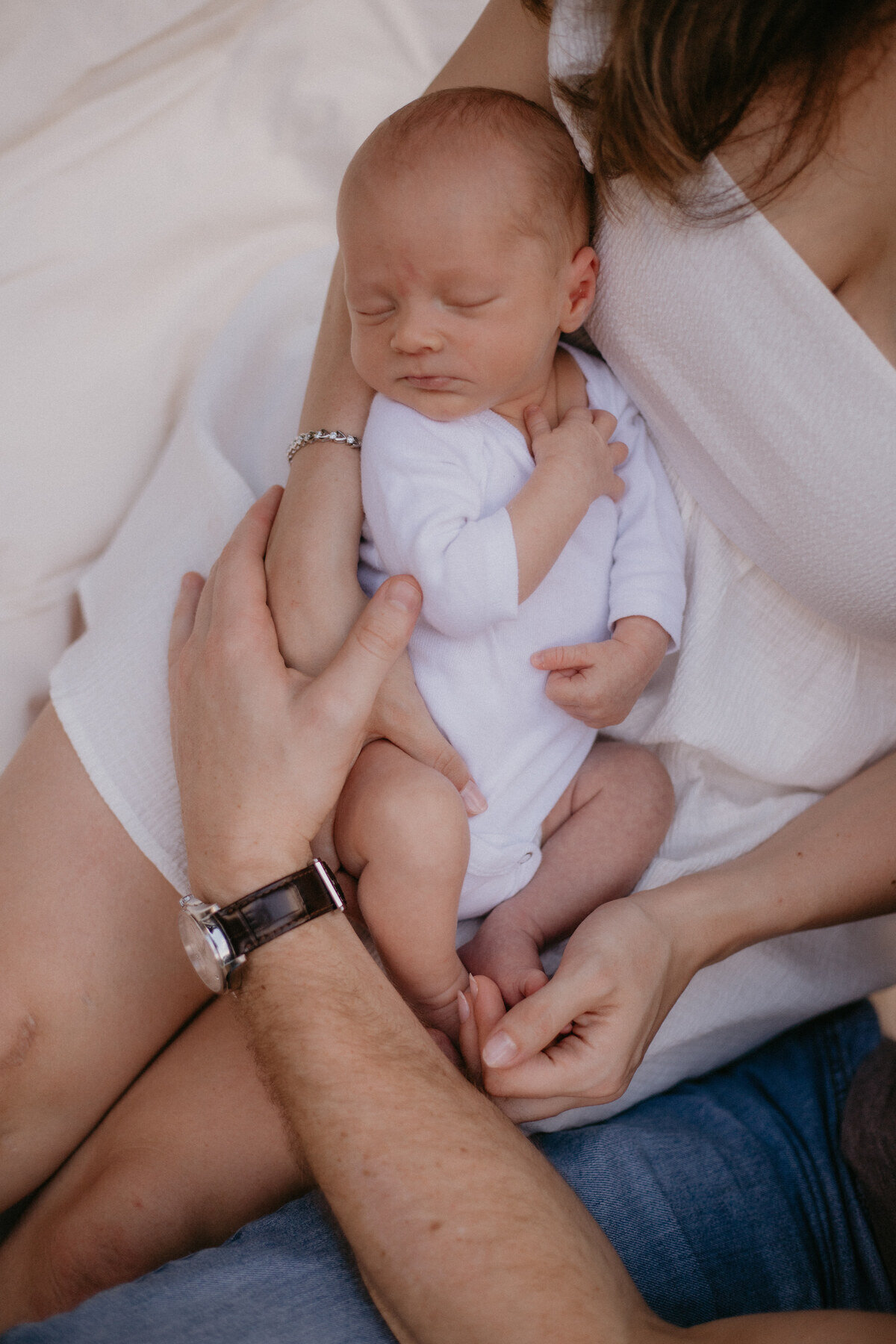 outdoor-newborn-photoshoot-12