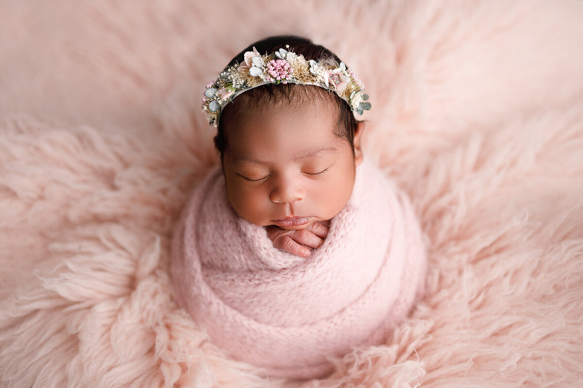 McDonough newborn photographer, Atlanta Newborn Photographer, Fayetteville newborn Photographer, Peachtree city newborn photographer, Hampton ga newborn photographer, marietta ga newborn photographer