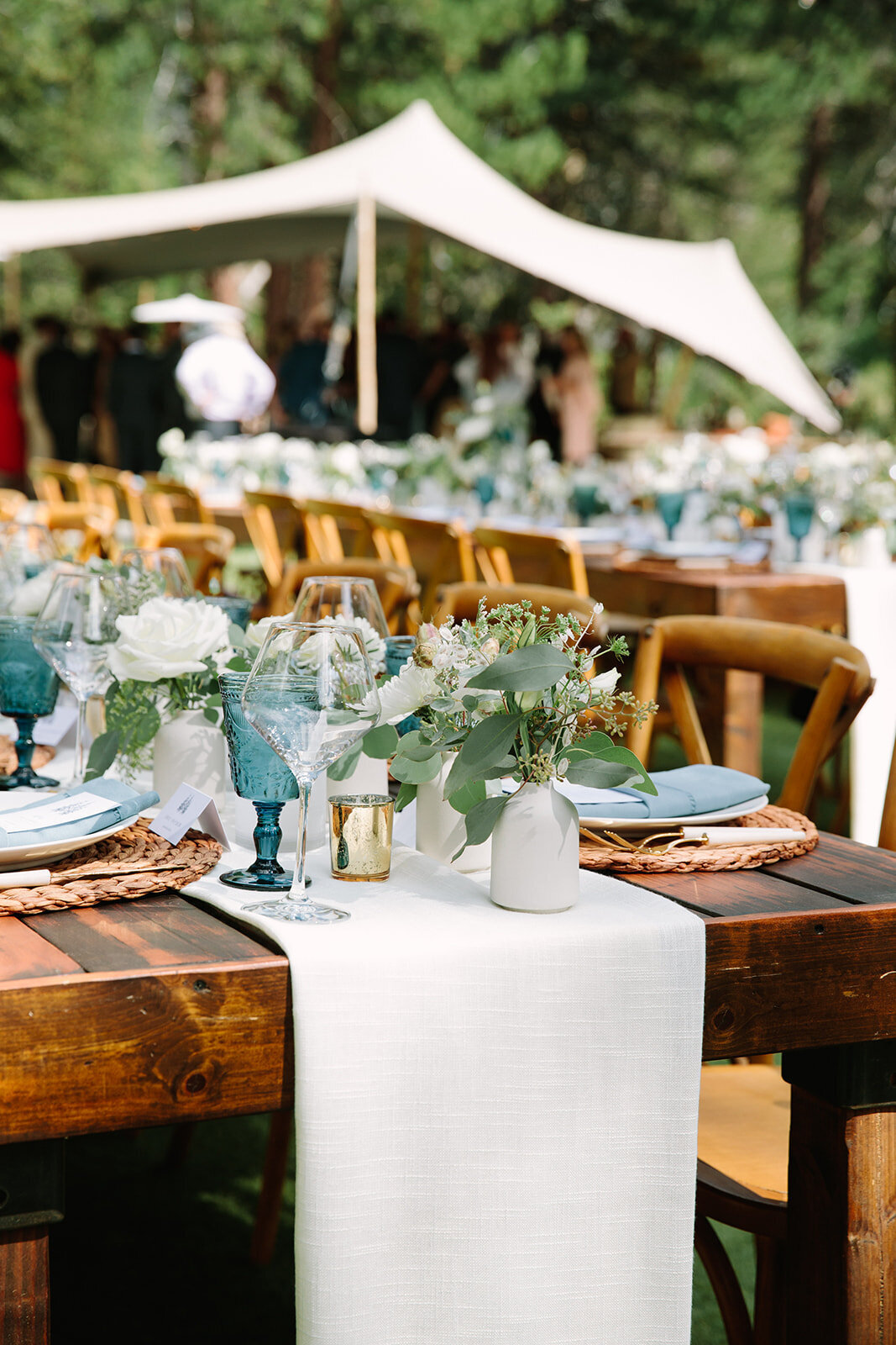 revel_and_rye_event_co_wedding_and_event_planning_and_design_tahoe_colrevel_and_rye_event_co_wedding_and_event_planning_and_design_tahoe_colorado_mountain_wedding_and_planning_daincing_pines_truckee_river_003