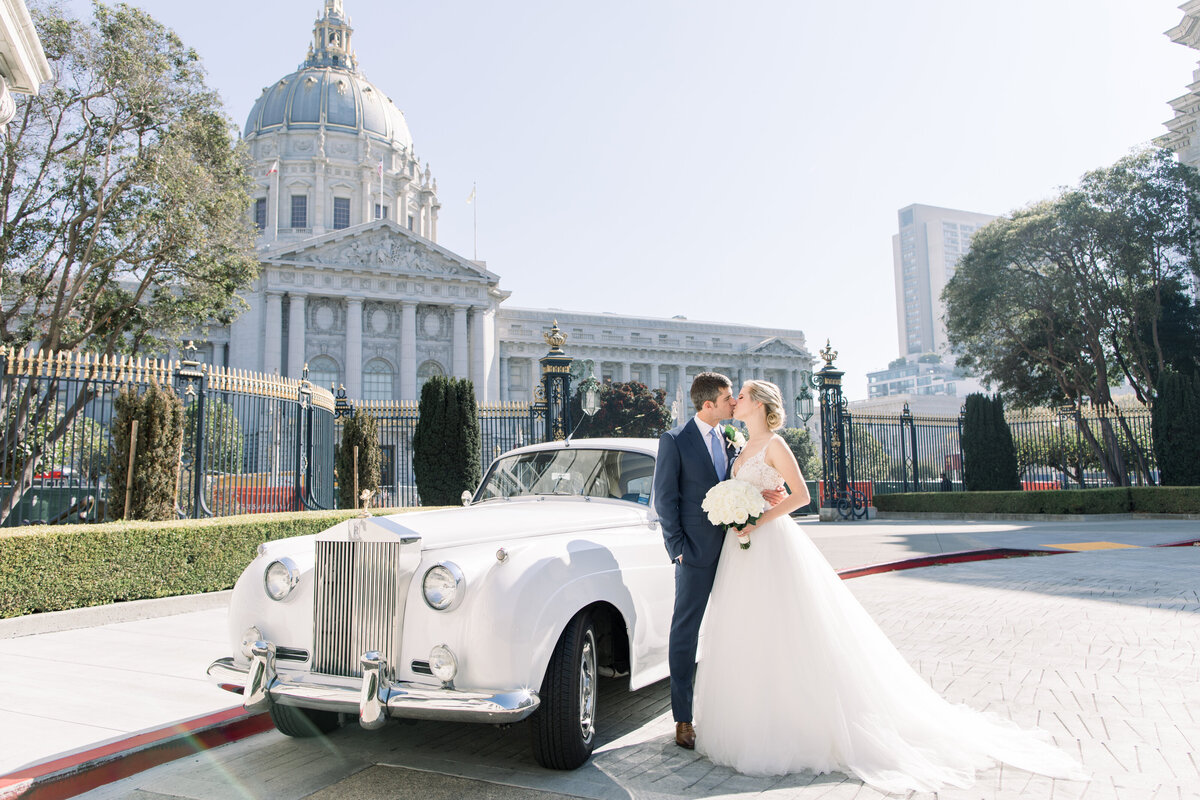 San_Francisco_City_Hall_Elopement_Wedding-Photographer-004