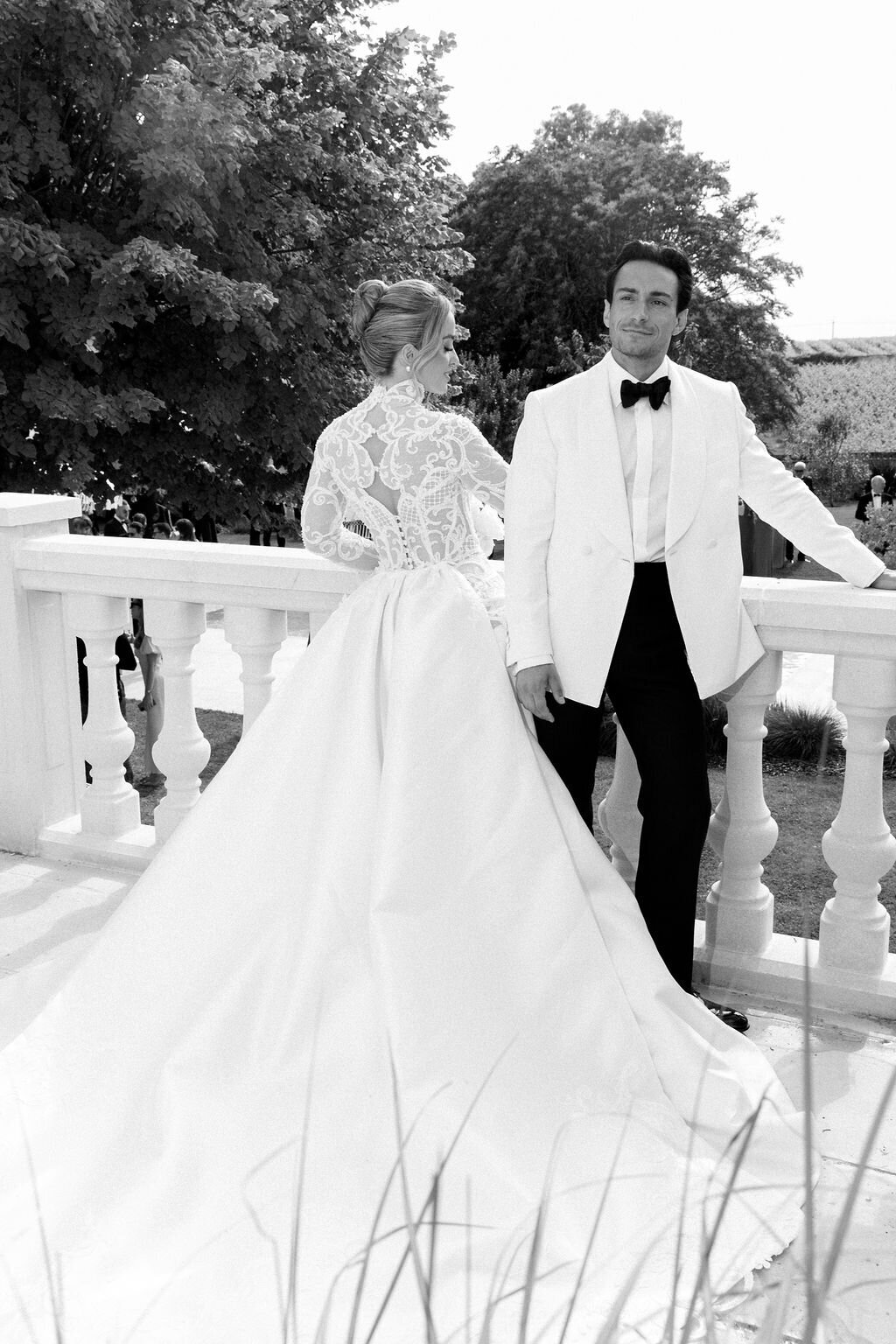 bride-groom-chateau-wedding