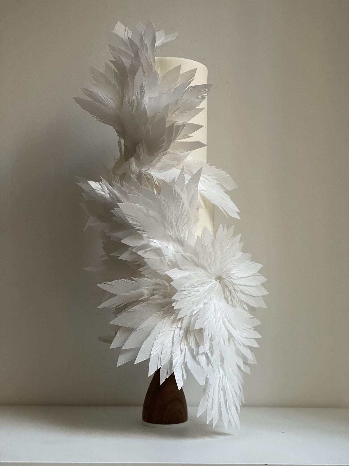 waferpaperfeathersweddingcake