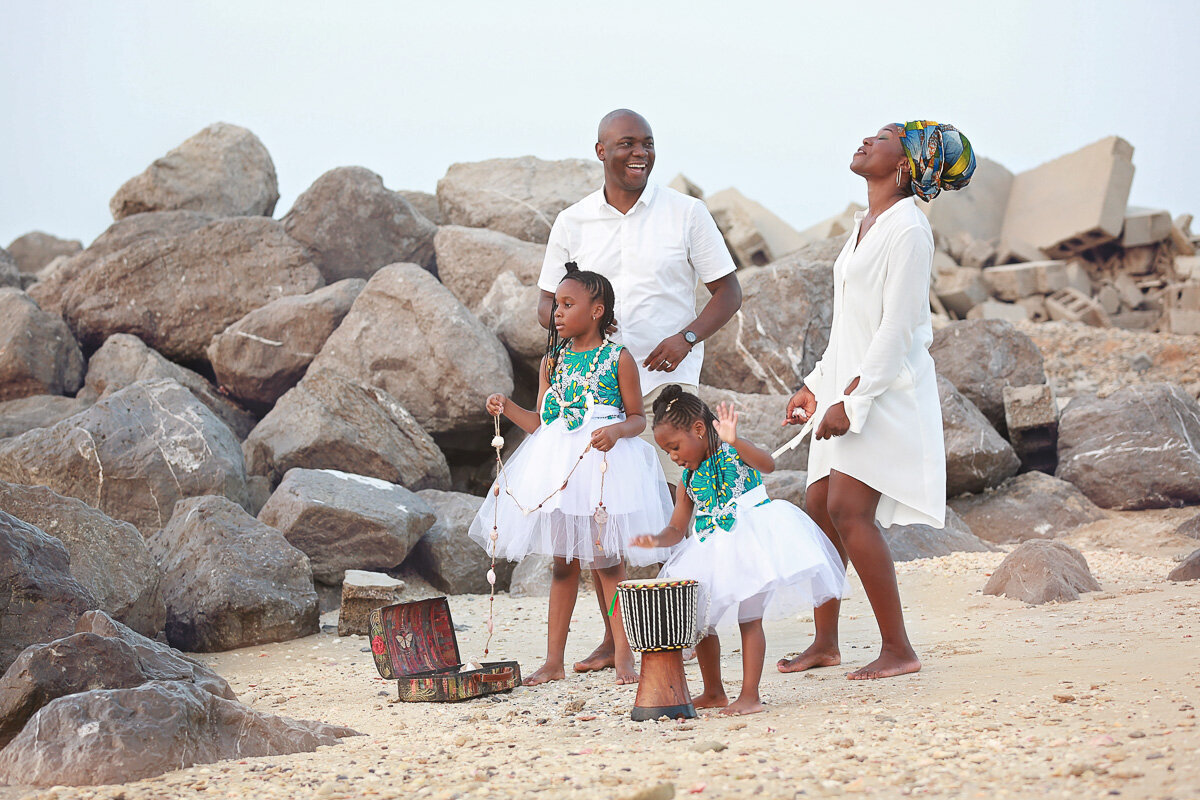 african-beats-family-on-the-beach