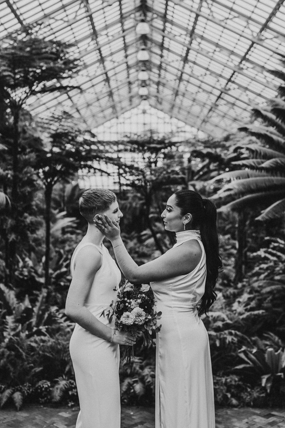 Garfield-Conservatory-Elopement-Chicago-Photographer-Queer-Affirming-62