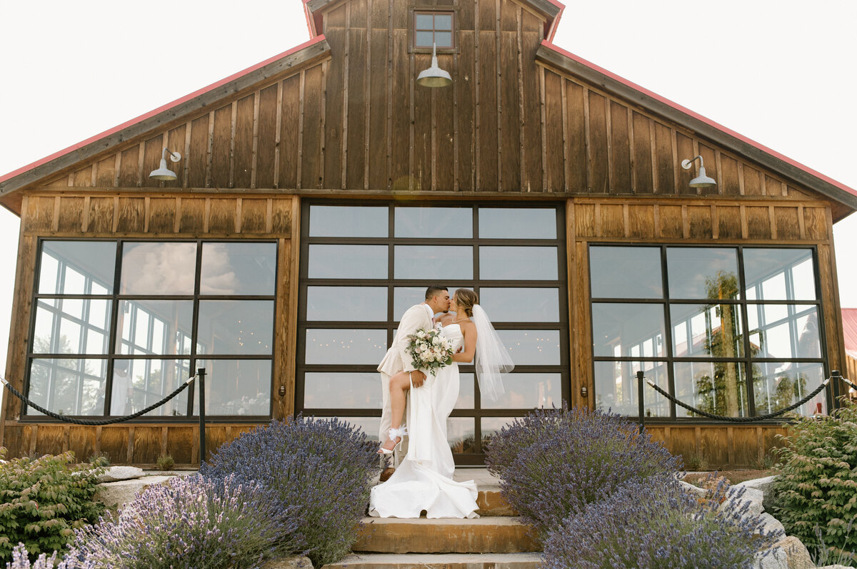 july_trezzi_farm_winery_wedding_04