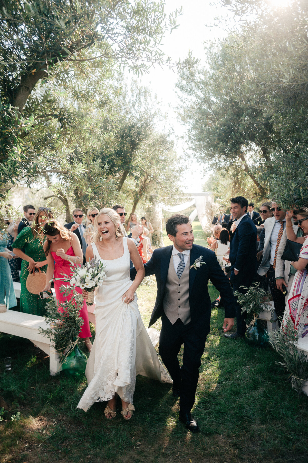 pyry-kantonen-030-wedding-ceremony-in-olive-grove
