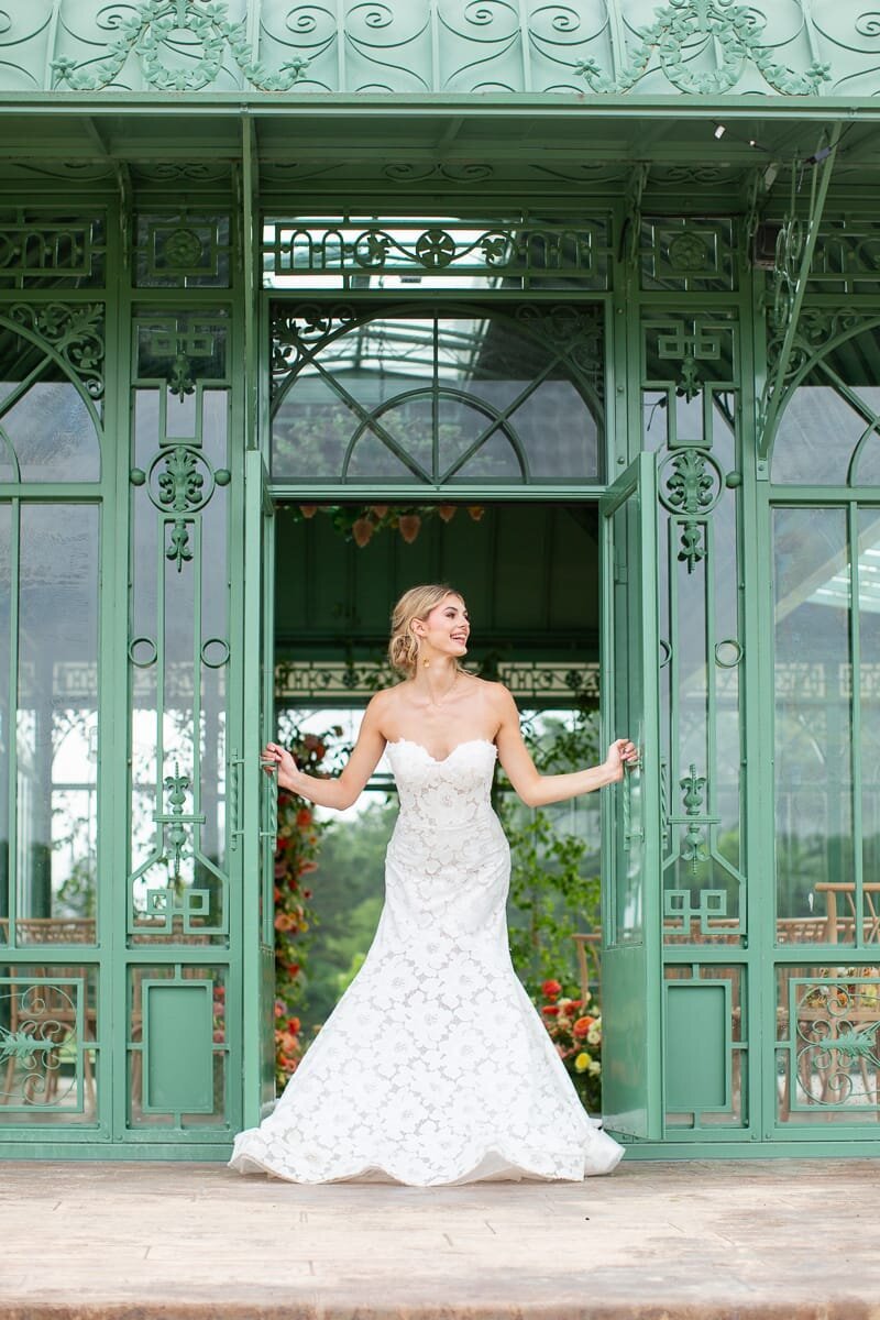 french-wedding-vibes-bride-greenhouse