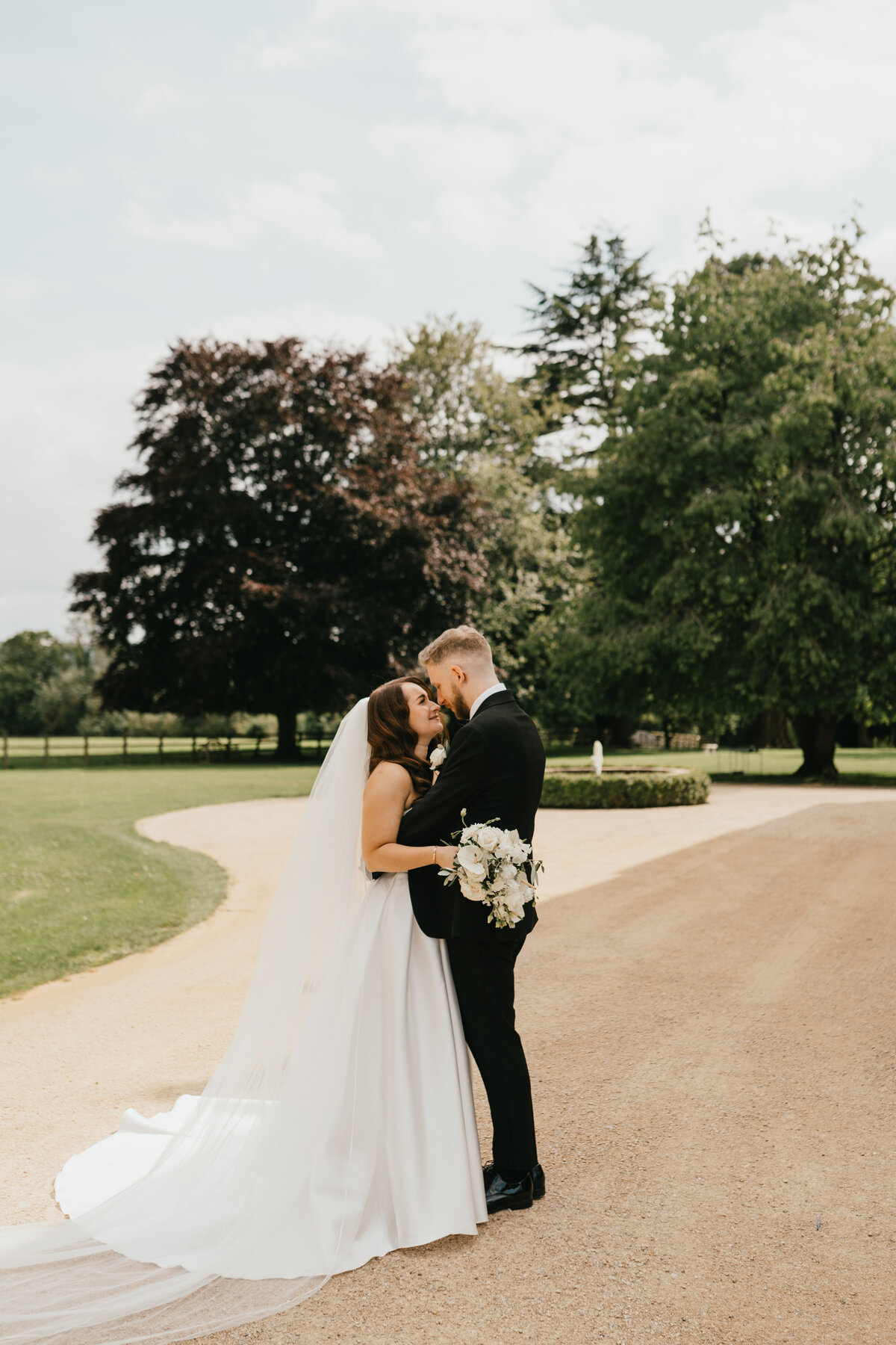 grace-dove-photography-eastington-park-wedding (11)