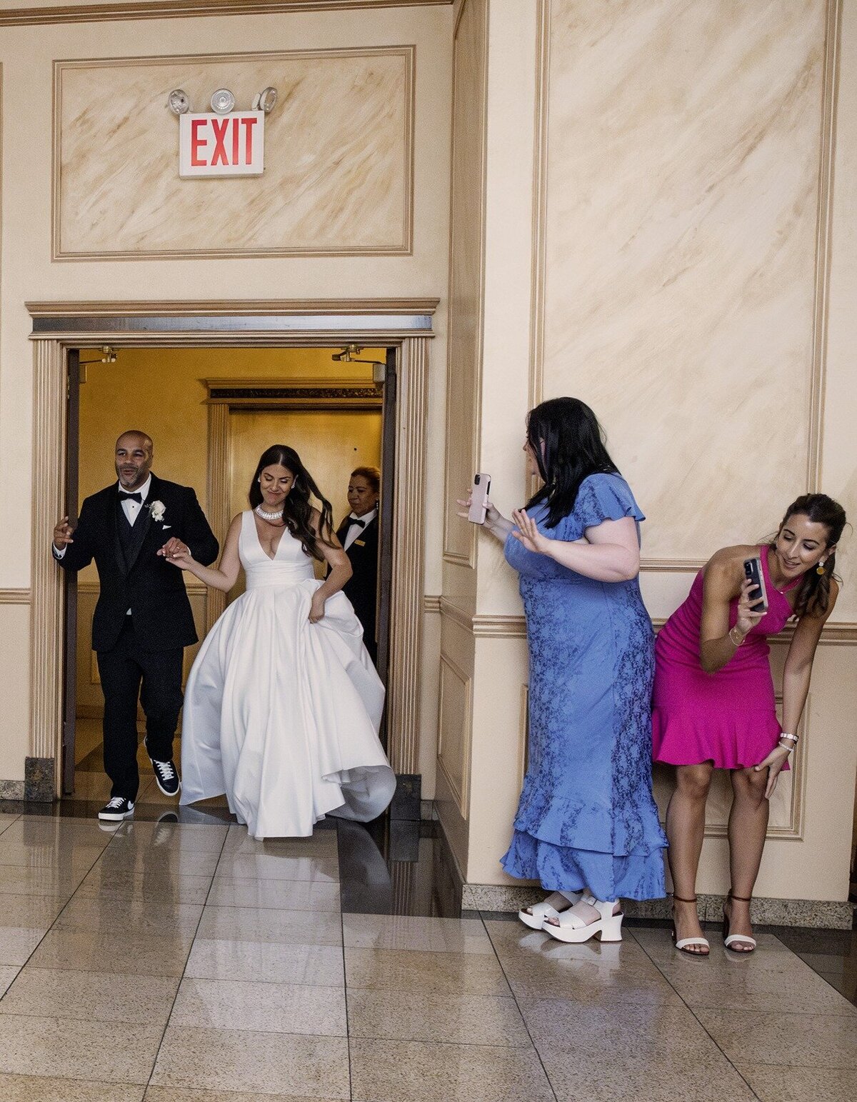 Bride-and-Groom-entrance-at-Giandos-1
