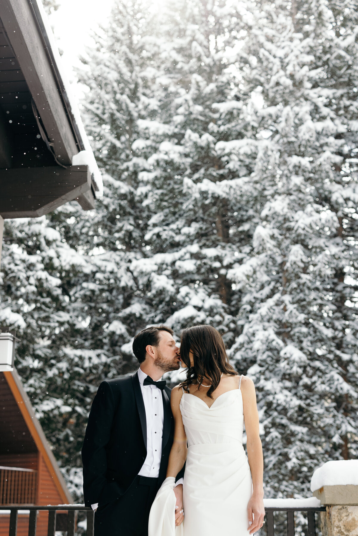 Kendra&Jackson_SkiWedding_SolitudeUtah_FlowEventGroup-280