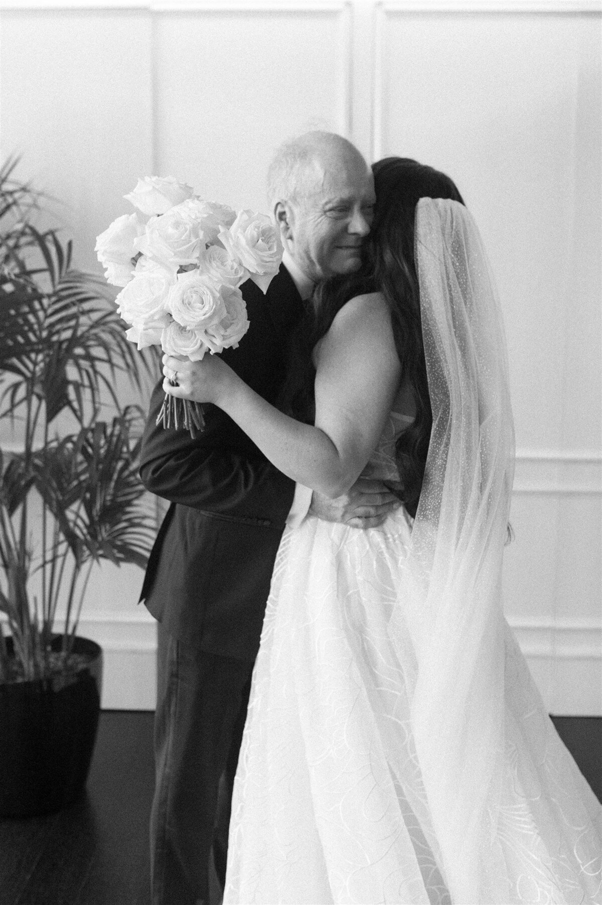 maison-principale-wedding-julia-garcia-prat-french-luxury-wedding-photographer