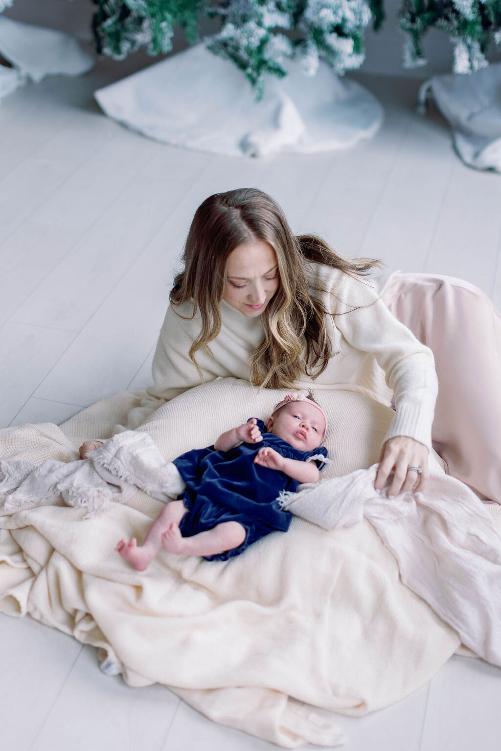Lumen-Room-Dallas-Newborn-Family-Session-55