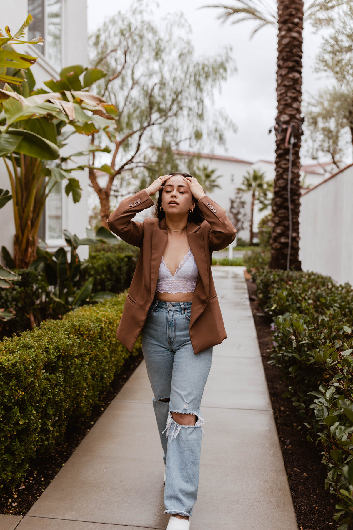 southern-california-women- branding-neutral-photoshoot-49
