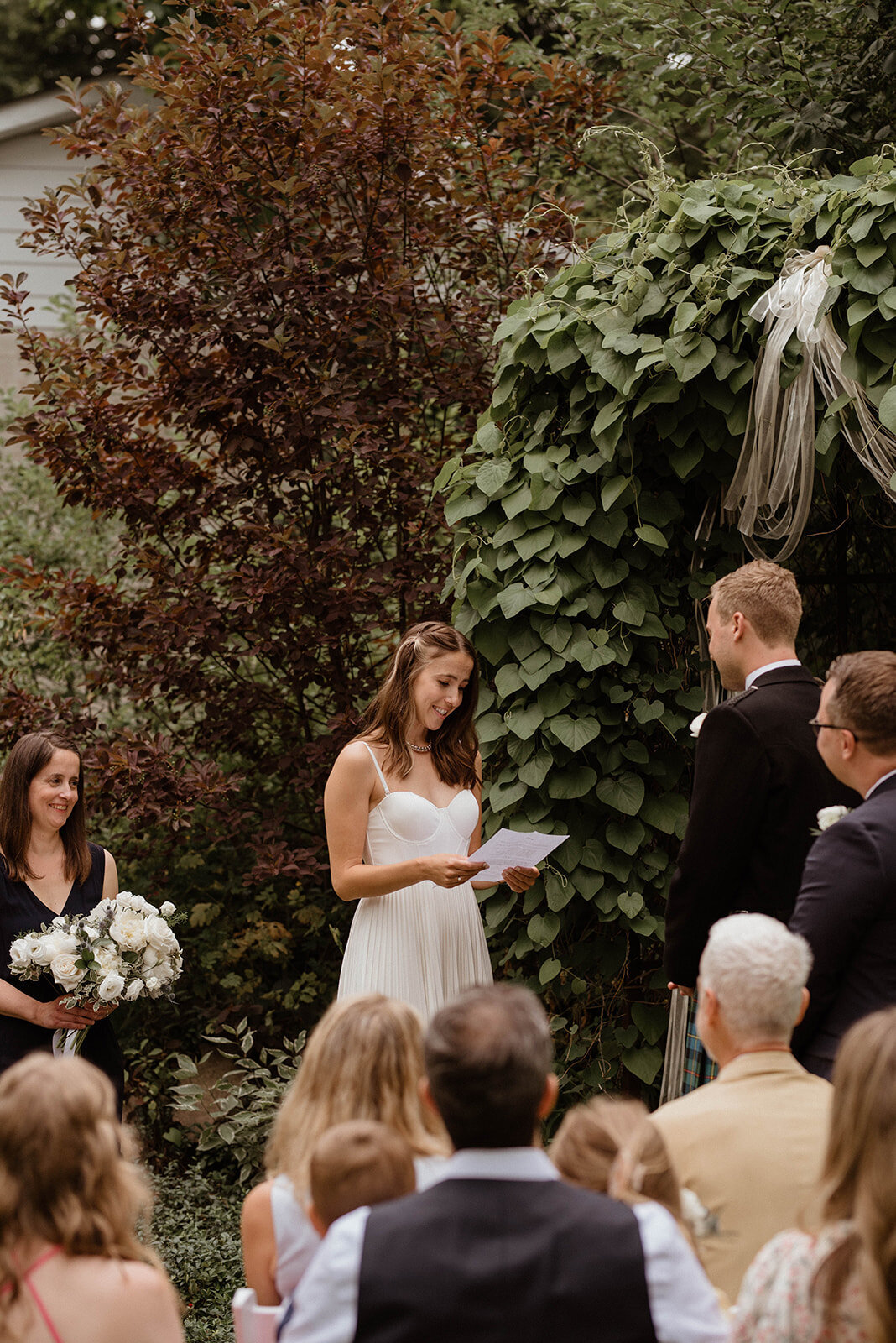 d-guelph-backyard-wedding-elopement-urban-ceremony-08