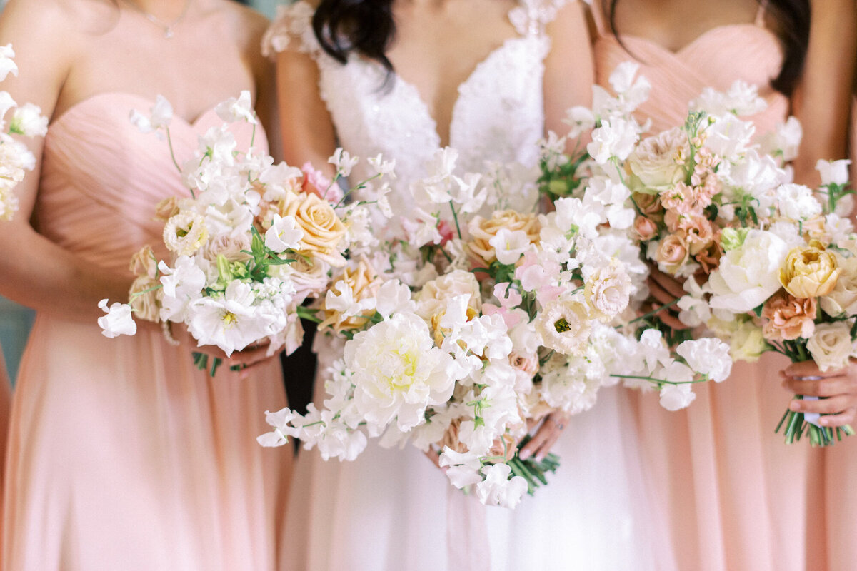 Maïlys Fortune Photography Husband Wife Wedding Weddings Photography France Switzerland Italy Timeless Dreamy Imagery Bilingual French English Destination Weddings Destination Wedding Provence French Riviera Paris Lake Como Tuscany52