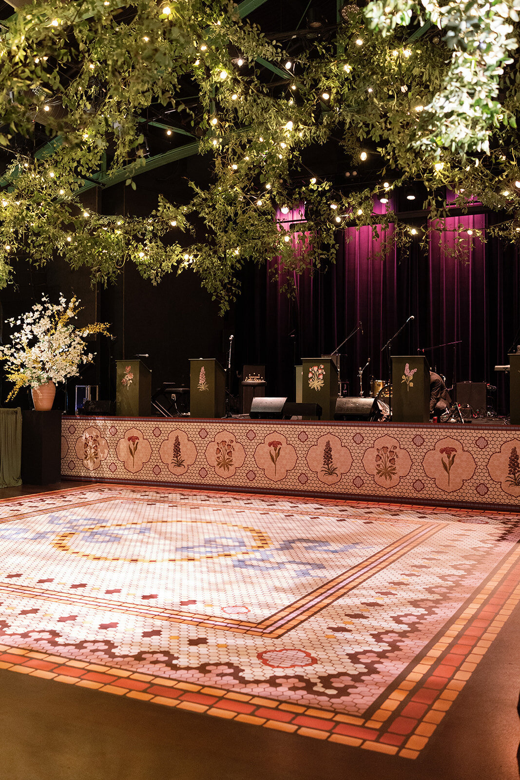 Maggie and Danny Previews - NPP0068