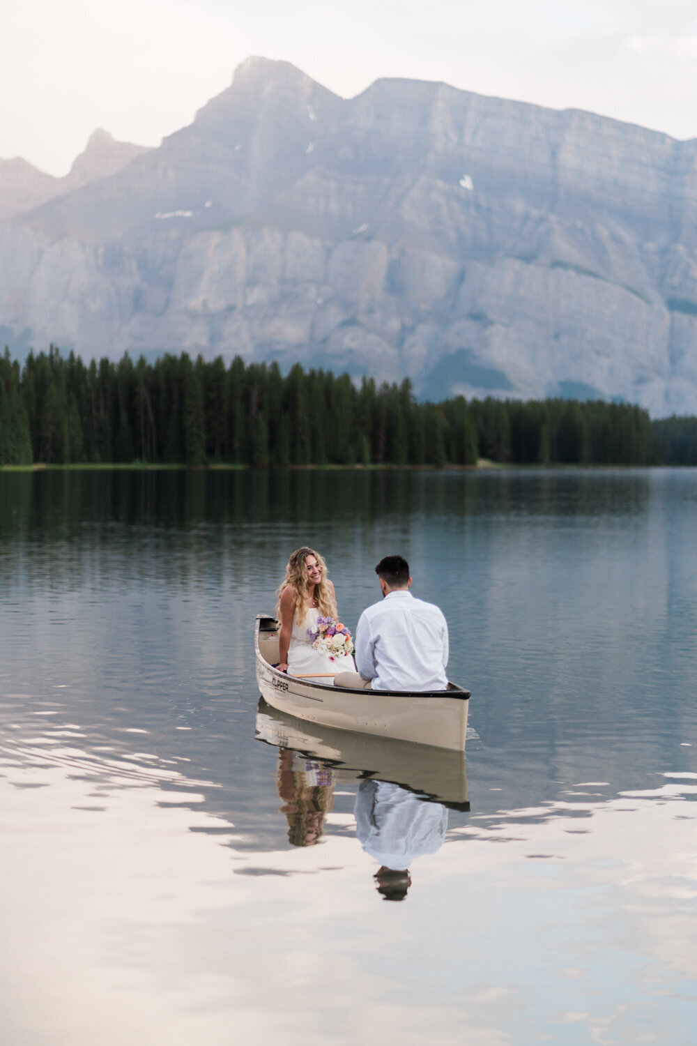 banff-elopement-photographer-dom-autumn-photo-2-2