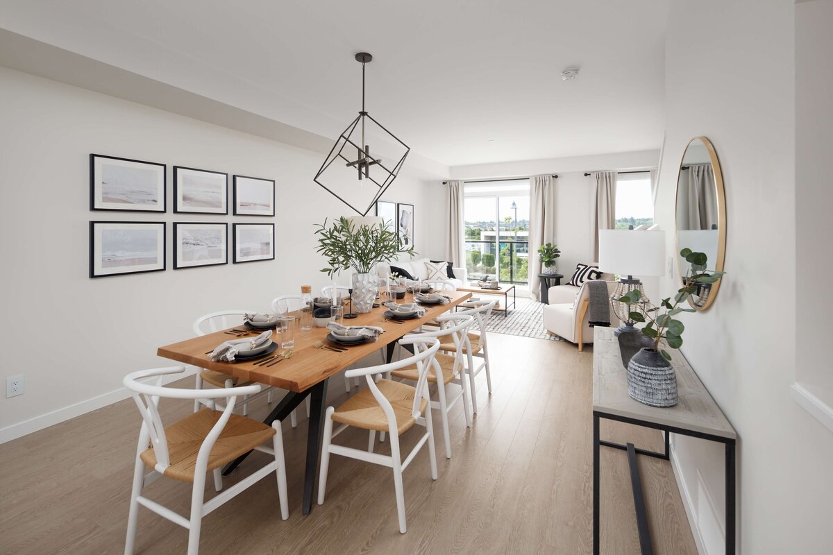 Beachy casual dining room at Tsawwassen Landing display suite