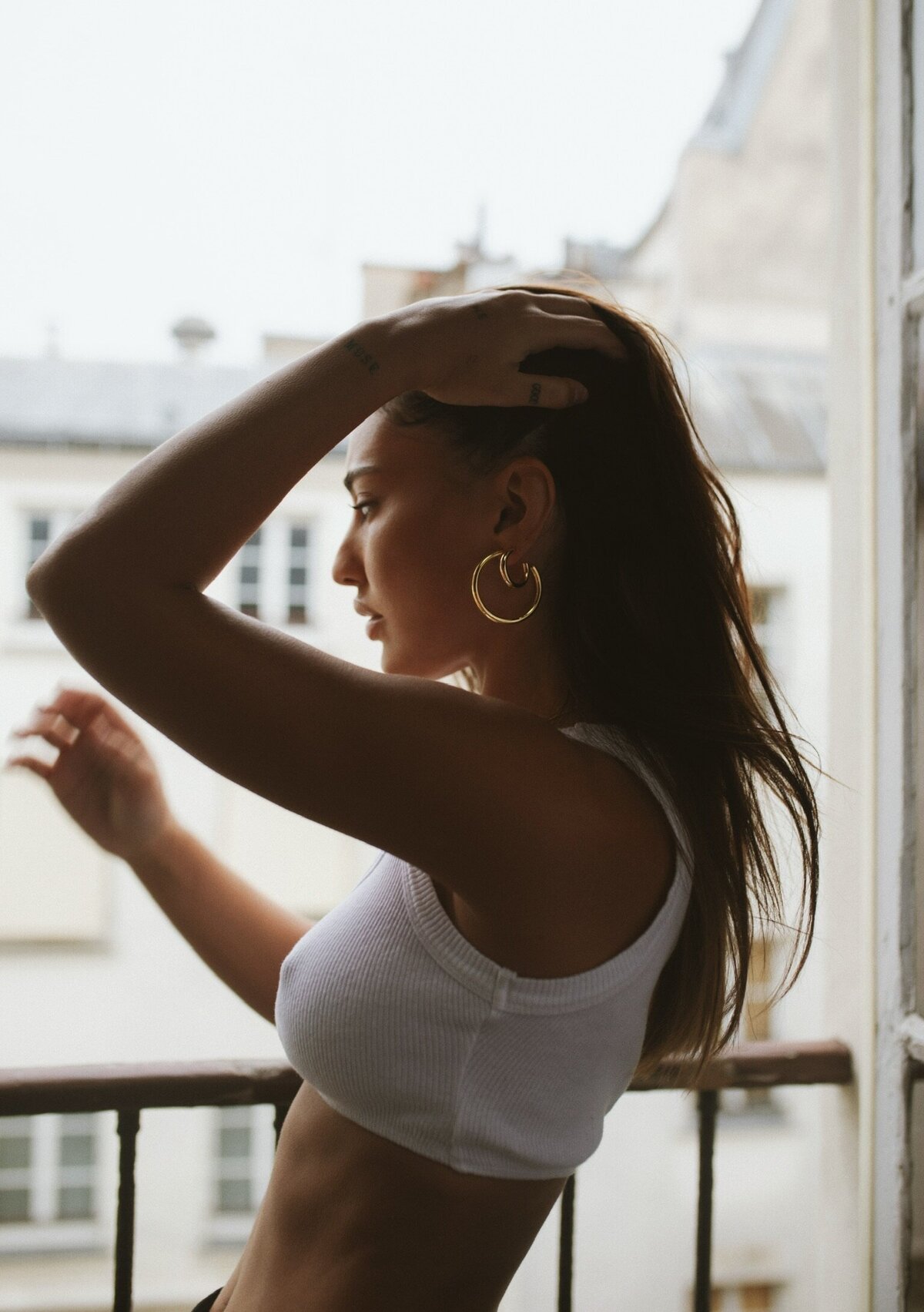 4AFB8C5E-05D3-4B89-A7B3-E987E86E9FA1