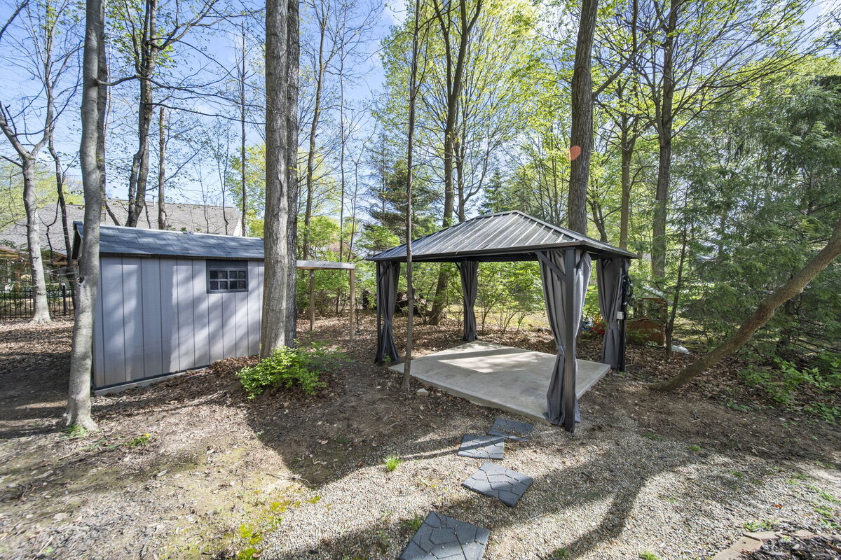 118-web-or-mls-A7404422