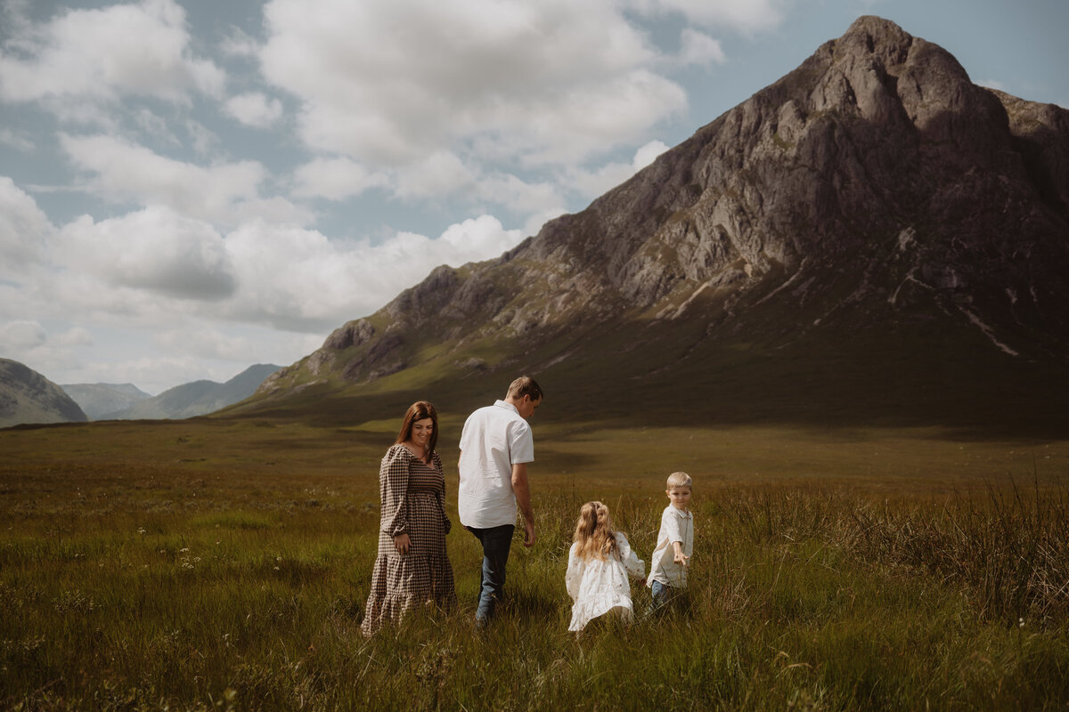 Lamb Family 827