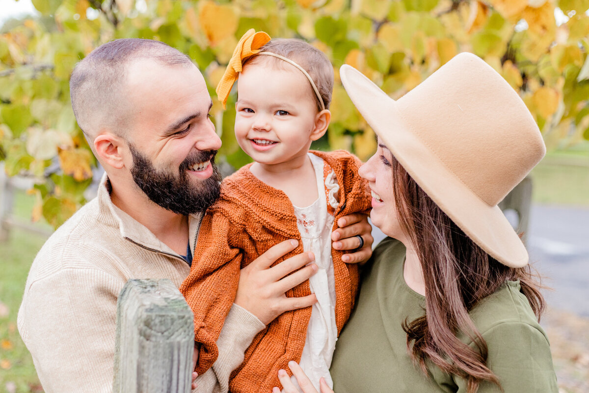 fall family portraits, northern virginia family photographer, front royal family photgraphy