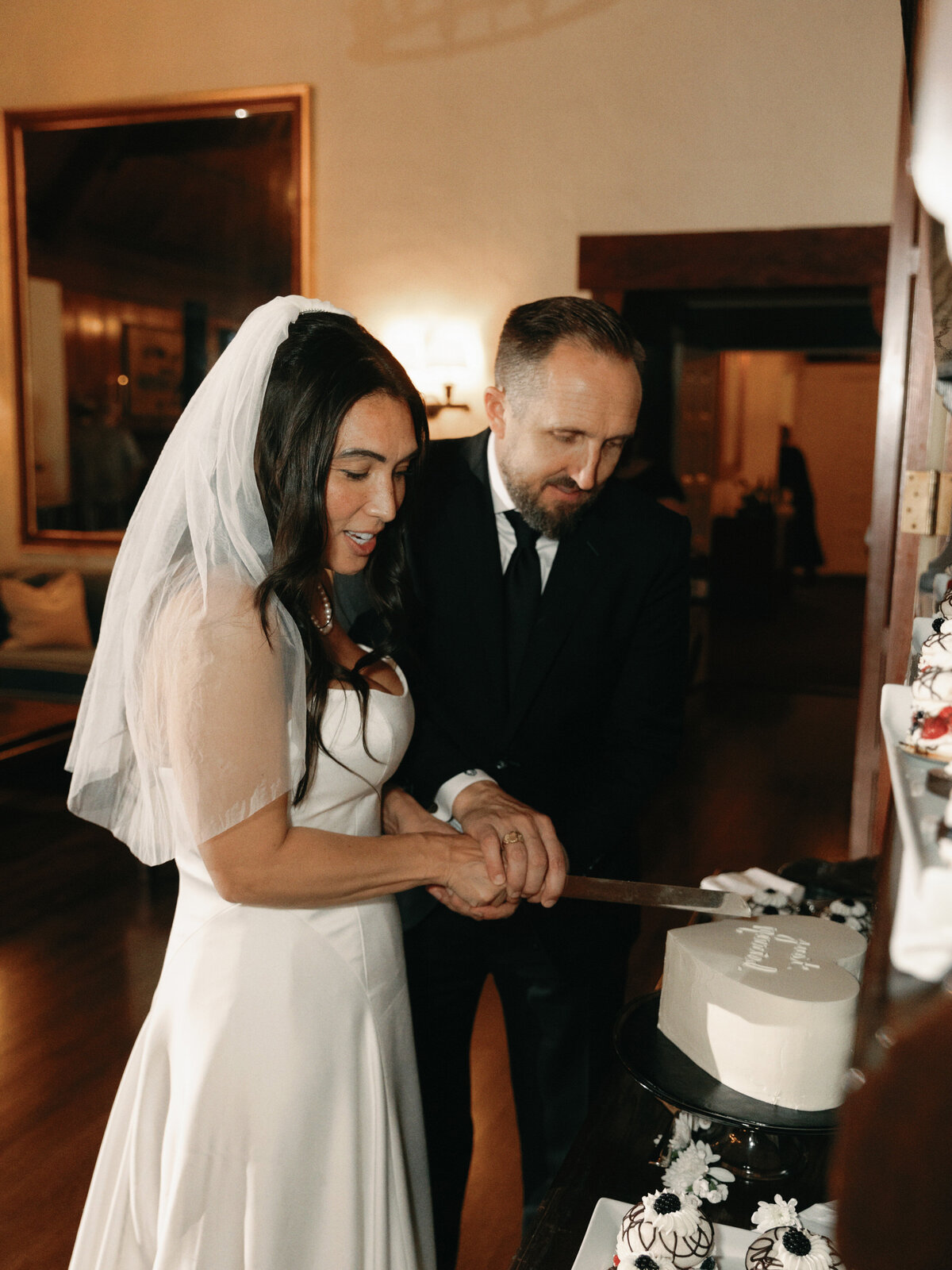 portland-racquet-club-wedding-photos-by-the-tenneys-in-oregon-33