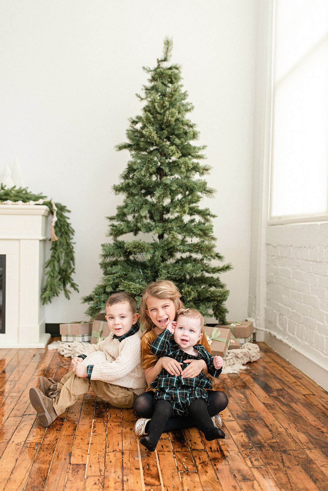 holiday-minis-nikkie-stephan-at-the-apiary-collective-ct-23