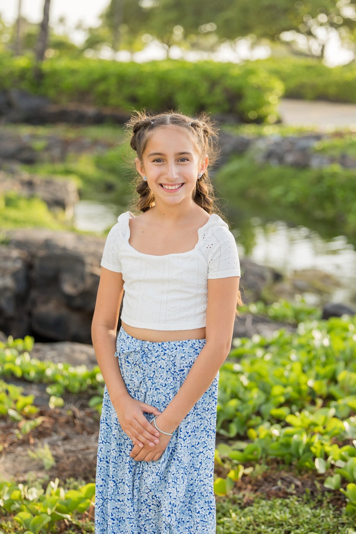 family photo of little girl on the Big Island of Hawaii