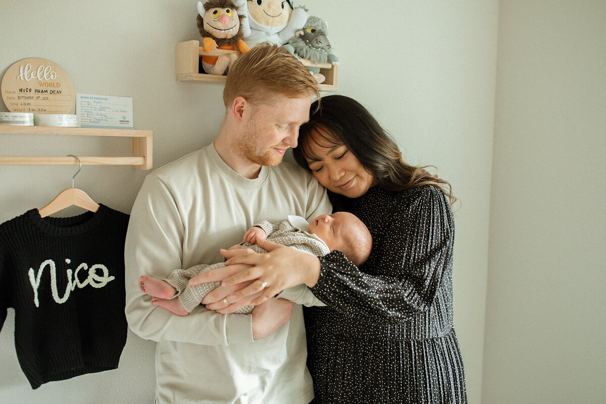 Lauren-Mitchell-Seattle-Washington-In-Home-Newborn-Photographer25