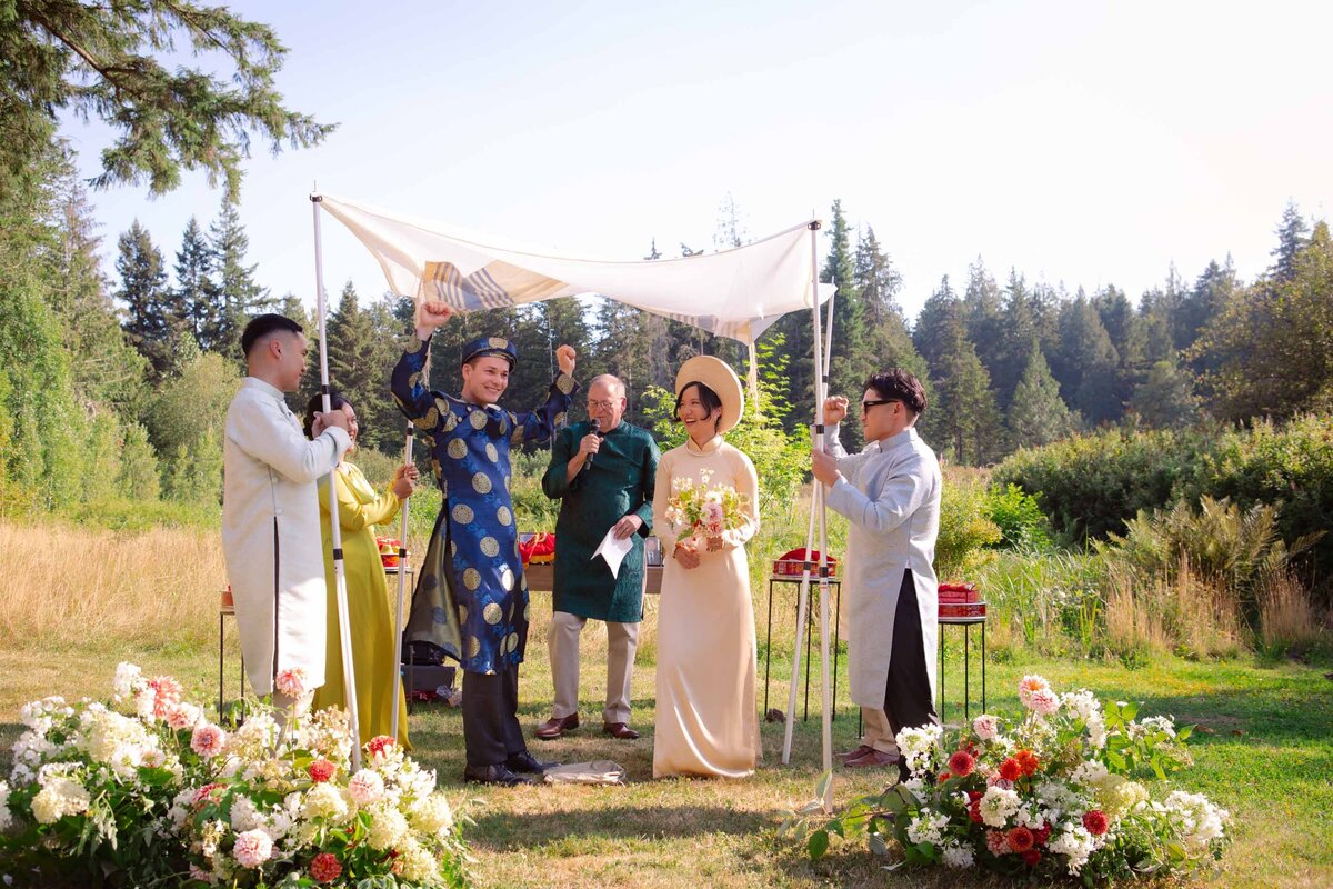 CS-Backyard-Wedding-Seattle-Jess-Buckley-Photo-24