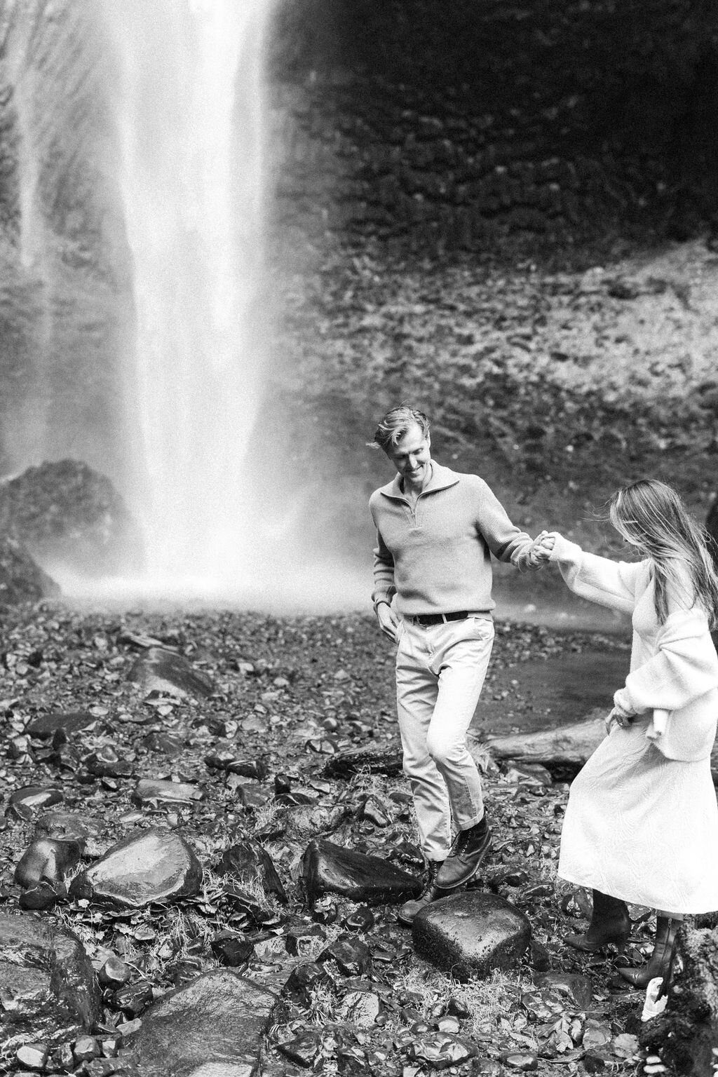 AJ Photography Armando Nevarez Wedding Photographer Filmmaker Cannon Beach Latourell Falls Oregon Weddings Elopement Elopements Photography Adventure Emotive Documentary1 (23)