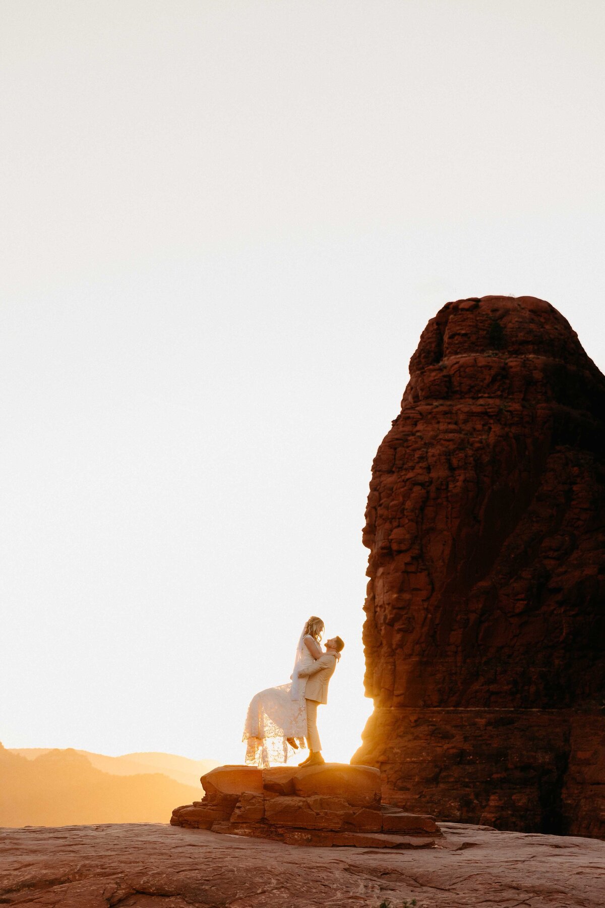 Sedona-Arizona-Red-Rock-Elopement-Wedding-Photographer_0005