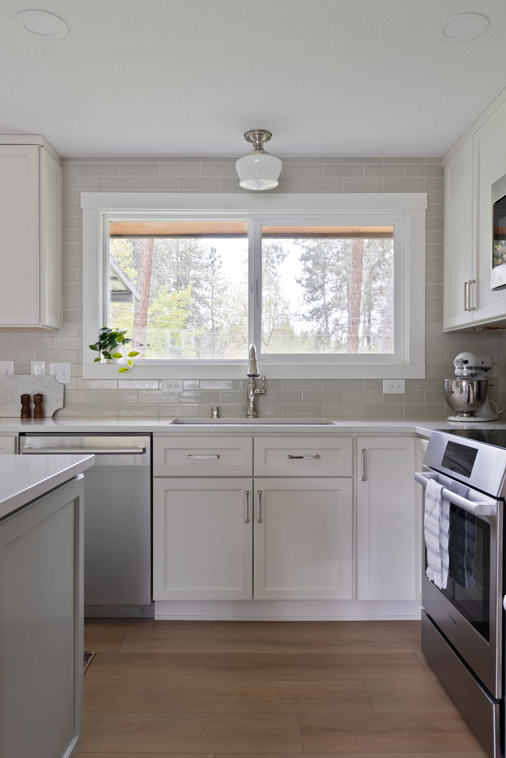 Inside-Spokane-Rolland-42