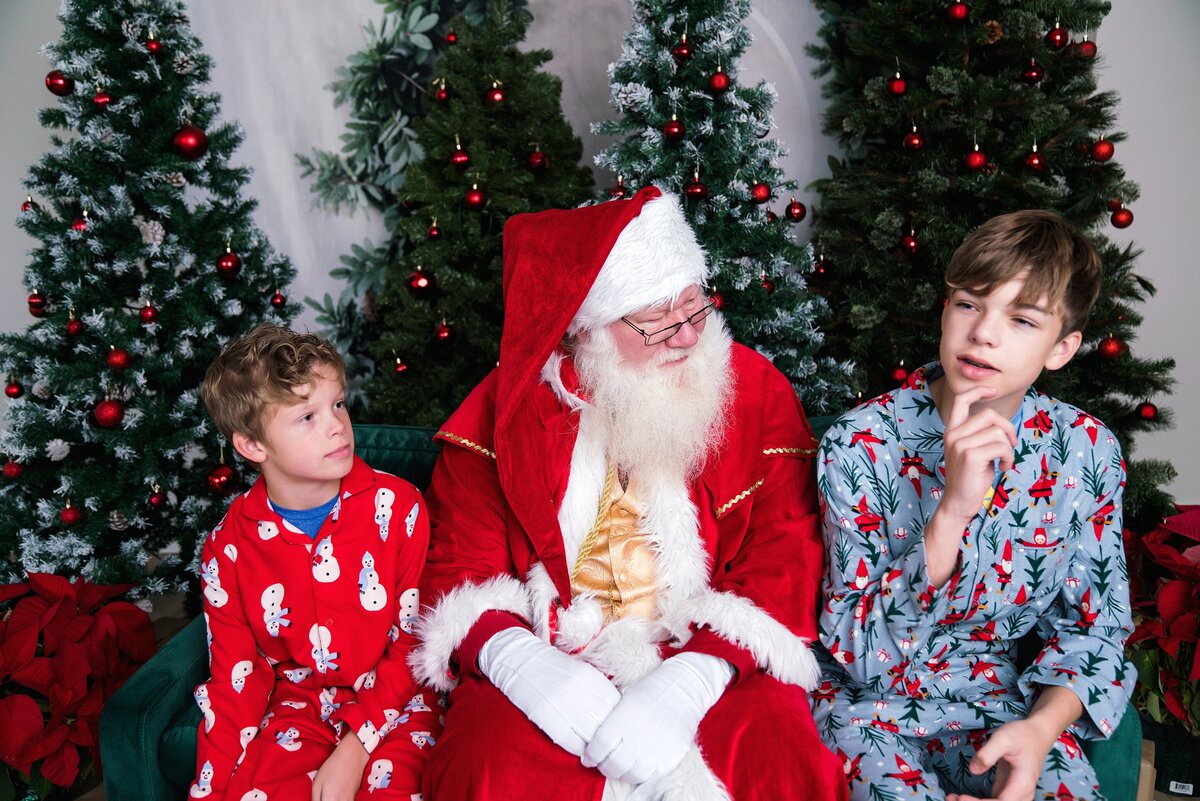 Snoqualmie_WA_Santa_Portraits_2141
