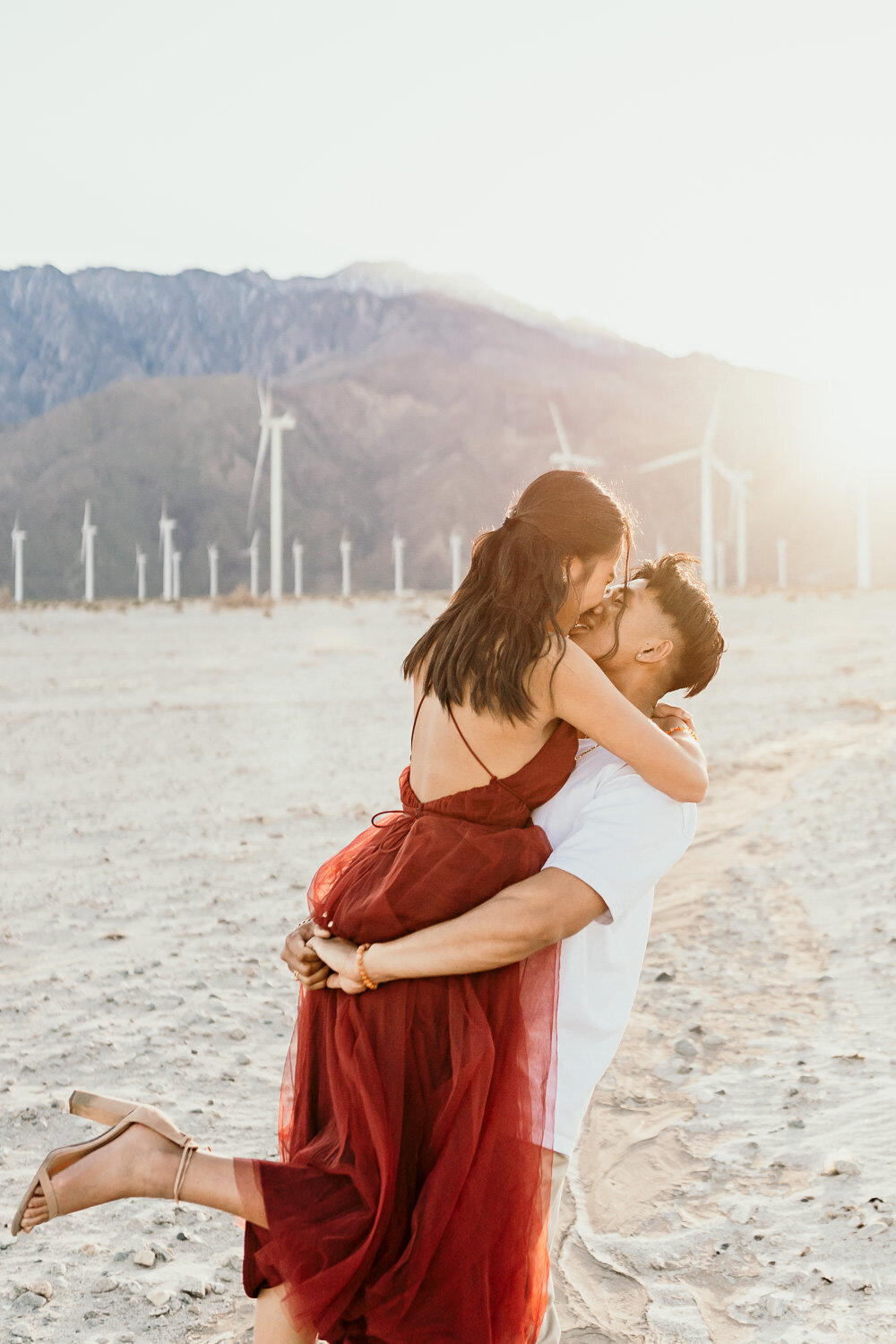 Palm-Springs_Windmills-Engagement-Session-18
