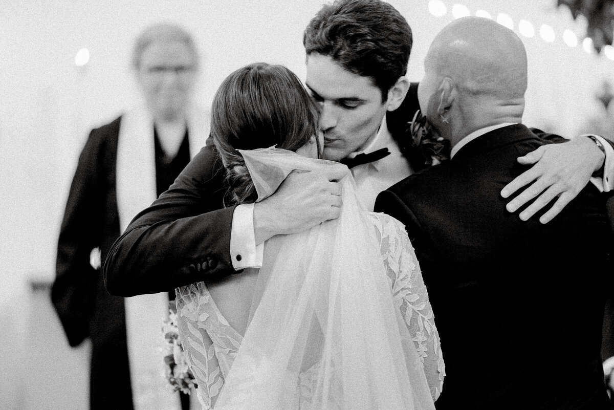 tented_wedding_ct_039