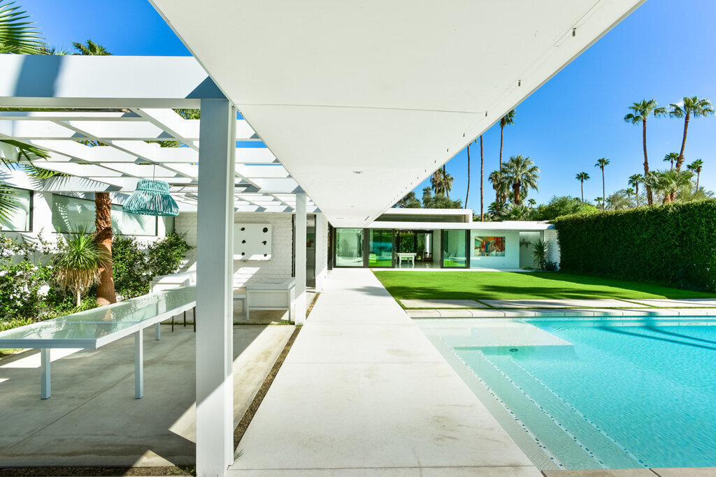 Renovation in Palm Desert by Los Angeles architect