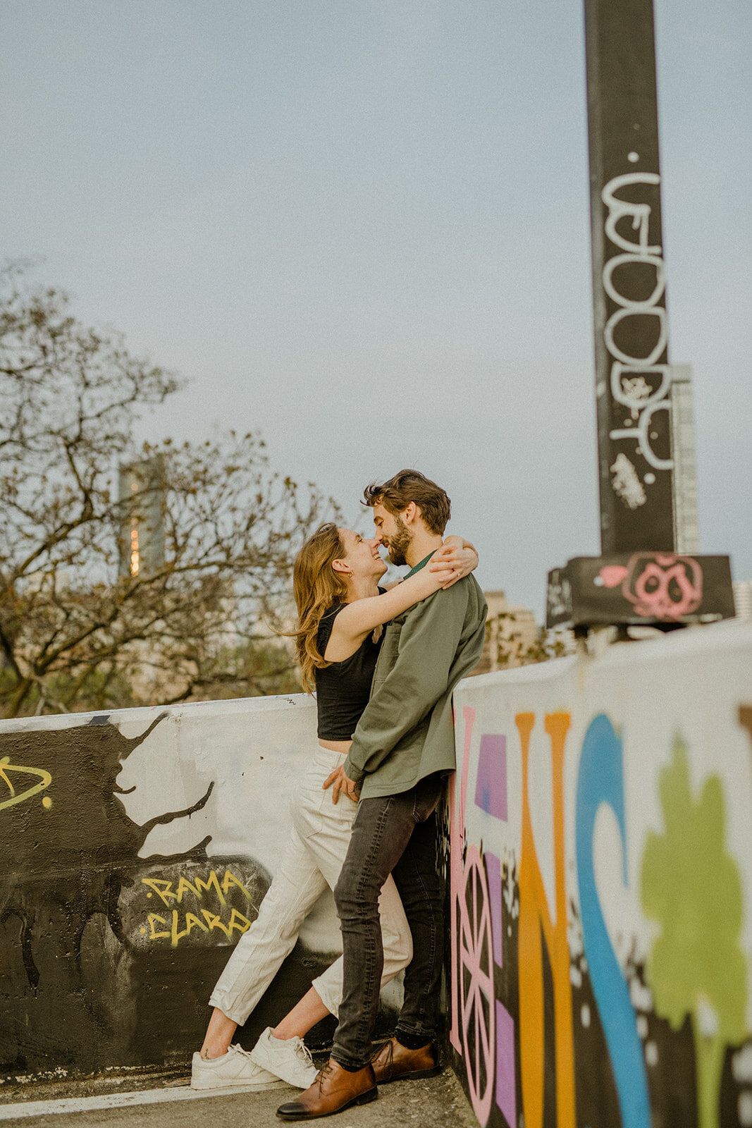 downtown-toronto-kensington-market-engagement-session-nontraditional-artsy-indie-film-romatic-1515