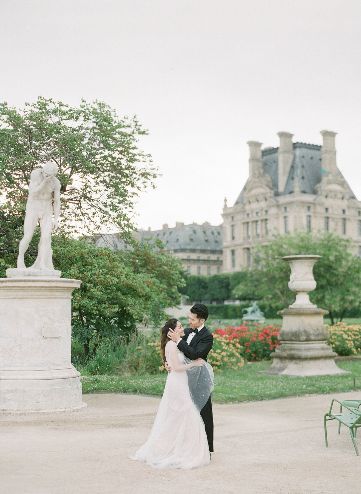 Alexandra-Vonk-destination-wedding-Hotel-de-Crillon-Paris-23
