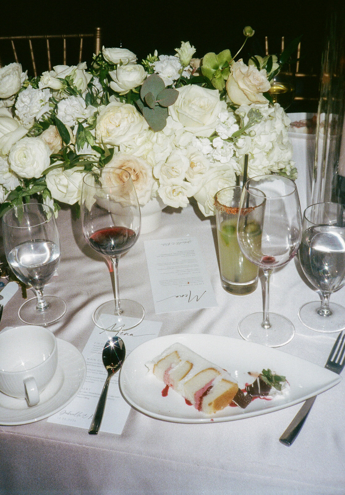 timeless-and-fun-wedding-at-boston-park-plaza